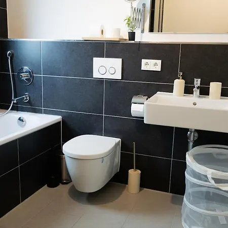 Design-apartment -garten -parken 伯布林根